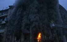मुंबई की छह मंजिला इमारत में लगी भीषण आग, बिल्डिंग का एक हिस्सा गिरा