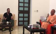 मुख्यमंत्री योगी आदित्यनाथ ने की संजय दत्त से मुलाकात, गिनाईं मोदी सरकार की उपलब्धियां