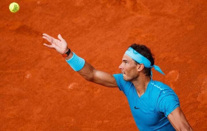  इस जीत के साथ नडाल के खाते में अब 17 ग्रैंड स्लैम हो गए हैं. पुरुष टेनिस में अब फेडरर के बाद नडाल सबसे ज्यादा ग्रैंड स्लैम जीतने वाले प्लेयर बन गए हैं.