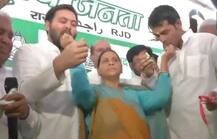 नीतीश ने लालू को कहा- हैप्पी बर्थ डे, बेटे तेजस्वी और तेजप्रताप ने काटा 71 पाउंड का केक