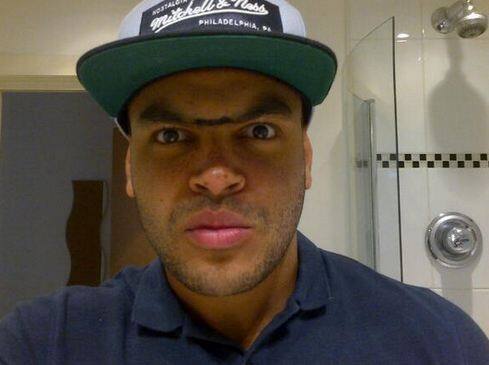 सेफ सेक्स डेनियल के लिए जरूरी नहीं है. डेनियल का कहना है कि वे कंडोम का इस्तेमाल तभी करेंगे जब उसका मन होगा. वरना कंडोम से पूरा मूड बर्बाद हो   जाता है. फोटोः ट्विटर 