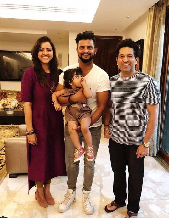  बता दें कि साल 2015 में क्रिकेटर सुरेश रैना ने प्रियंका रैना से शादी की थी. (तस्वीर-इंस्टााग्राम)