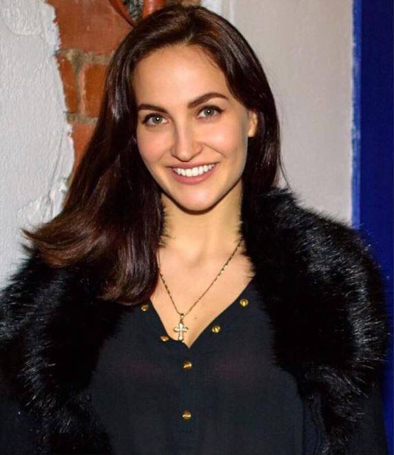  आप को जानकर हैरानी होगी कि एली एक ग्रीक मॉडल हैं. बावजूद इसके एली ने बॉलीवुड में अपनी अलग पहचान बनाई है. (तस्वीर-इंस्टाग्राम) 