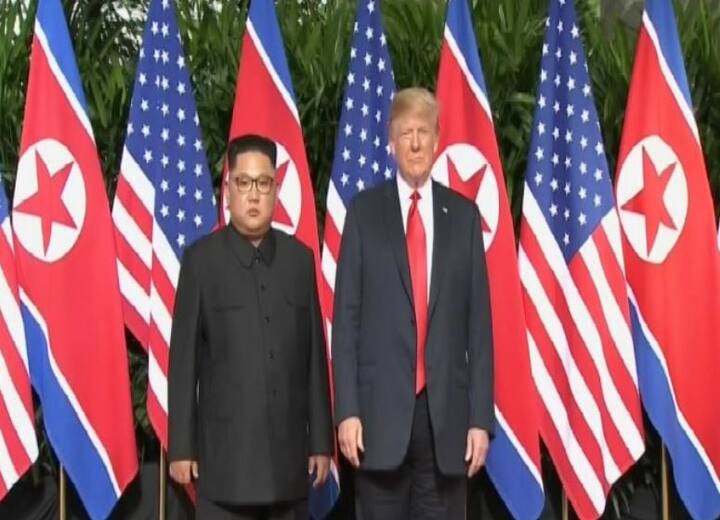  ट्रंप और किम जोंग उन के बीच बैठक में ट्रंप ने कहा- उम्मीद है बातचीत सकारात्मक होगी, दोनों देशों के संबंध बेहद अच्छे होंगे.