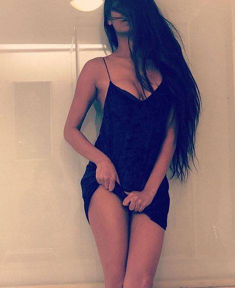 एक्ट्रेस पूनम पांडे जल्द ही अपने फैंस के लिए बेड टाइम स्टोरीज लेकर आ रही है. फोटोः इंस्टाग्राम