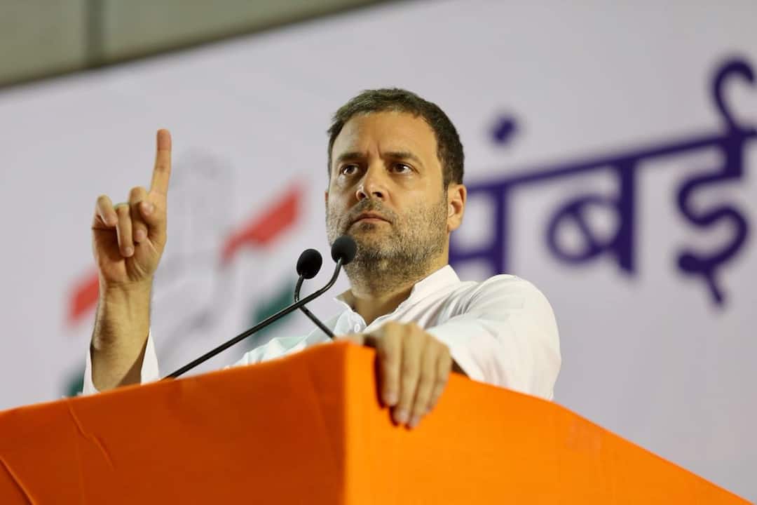 राहुल गांधी ने कहा- पीएम मोदी नहीं करते आडवाणी की इज्जत, अटल जी को देखने पहले मैं गया rahul gandhi attacks pm modi and bjp, says they don't respect their senior leaders राहुल गांधी ने कहा- पीएम मोदी नहीं करते आडवाणी की इज्जत, अटल जी को देखने पहले मैं गया