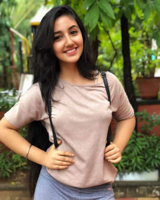इंडियन टीनएज अशनूर कौर हिंदी ड्रामा सीरियल