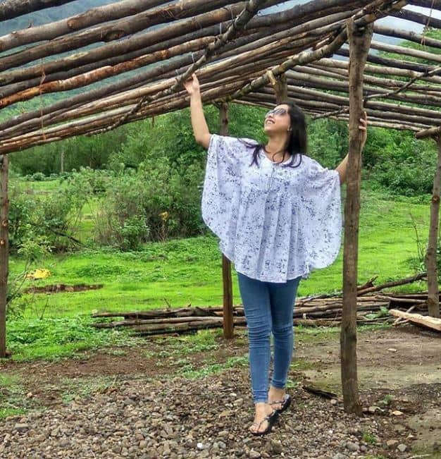 17 साल की स्पर्श खानचंदानी उन एक्ट्रेसेस में शामिल हैं जो छोटी उम्र में हॉलीवुड फिल्म में नजर आ चुकी हैं. बता दें कि स्पर्श ने हॉलीवुड फिल्म ''मीना'' में काम किया है. (तस्वीर-इंस्टाग्राम)