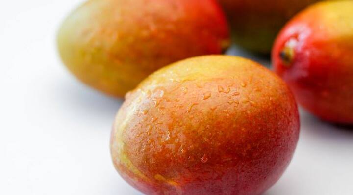 ये बात हम नहीं कह रहे हैं बल्कि एक रिसर्च में सामने आया है कि हर दिन एक आम खाने से आपका डाइजेस्टिव सिस्टम सही रहेगा और आपको गैस की प्रॉब्लम कभी नहीं होगी. (तस्वीर-गूगल फ्री इमेज)