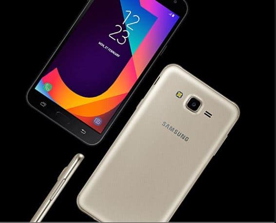 Galaxy J7 Nxt: इसकी कीमत में 2000 रुपये की कटौती हुई है. इसे अब 10,990 रुपये में खरीद सकते हैं जो बाजार में 12990 रुपये का साथ उतारा गया था. गैलेक्सी J7 Nxt में 5.5 इंच की स्क्रीन 3 जीबी एंड्रॉयड नूगा ओएस 13 मेगापिक्सल का रियर कैमरा 5 मेगापिक्सल का फ्रंट कैमरा 3000mAh की बैटरी दी गई है.