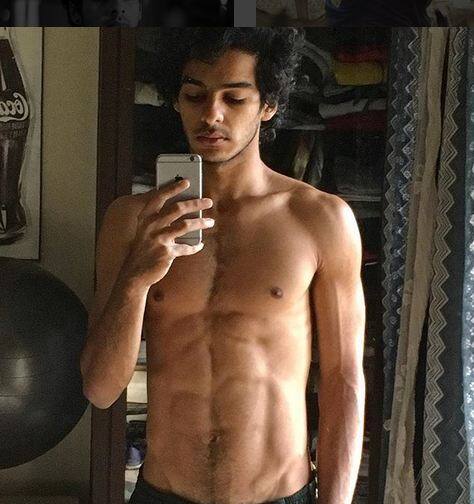 हाल ही में ईशान की आने वाली फिल्म 'धड़क' का ट्रेलर लॉन्च हुआ है. फोटोः इंस्टाग्राम