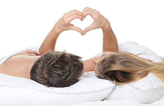 इस व्यक्ति की पत्नी ने बताया कि उसके पति का मकान मालकिन के साथ भी अफेयर चल रहा है. फिलहाल पुलिस ने दोनों लवर्स को गिरफ्तार कर लिया है. फोटोः गूगल फ्री इमेज