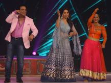 गोविंदा संग माधुरी ने लगाए ठुमके, फैंस की पुरानी यादें हुई ताजा