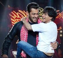 ZERO के ईद टीजर में सलमान की गोदी में चढ़े शाहरुख तो फैंस ने दिए ऐसे रिएक्शन