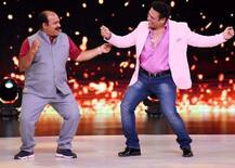 डांसिंग अंकल ने अपने फेवरेट स्टार गोविंदा के साथ लगाए ठुमके, देखें तस्वीरें