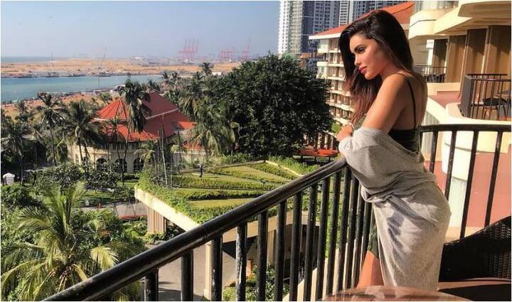 गिजेल ठकराल को उनकी बोल्ड और बिंदास इमेज से जाना जाता है. (तस्वीर-इंस्टाग्राम)