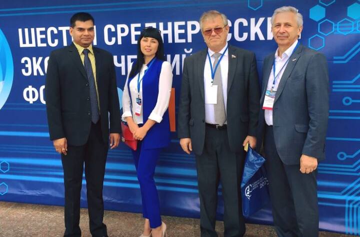  कारोबार के शुरुआत में उन्हें काफी परेशानी भी उठानी पड़ी लेकिन जैसे-जैसे रूस में उनके पैर जमते गए वैसे-वैसे उनका बिजनेस बढ़ता गया. तस्वीर: फेसबुक