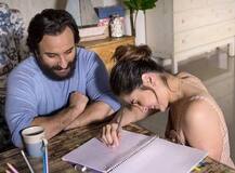 लंदन में फैमिली हॉलीडे मनाने गईं करीना पति सैफ संग कर रही हैं शूटिंग, सामने आईं ये रोमांटिक तस्वीरें