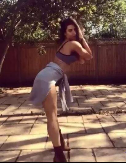 इससे पहले स्कारलेट को 'Mi Gente' गाने पर ठुमके लगाते देखा गया था. तस्वीर: इंस्टाग्राम