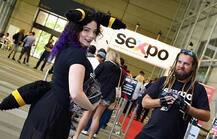 \'SEXPO\' फेस्टिवल का हुआ आगाज, पोर्न स्टार्स से लेकर स्ट्रिप शोज ने बिखेरा जलवा