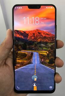 वीवो X21 से लेकर हुवावे P20 प्रो: ये हैं साल 2018 के सबसे अलग स्मार्टफोन्स