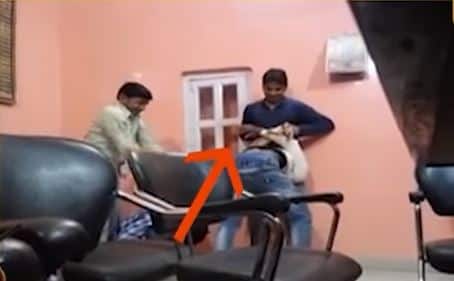 जेल में डांसरों को नचाने वाले, कैदियों की पिटाई कराने वाले अफसर पर चला योगी का डंडा