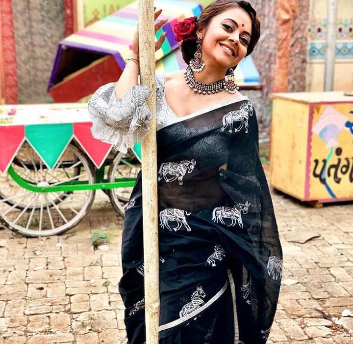 देवोलीना: दुनिया के सभी प्यारे लोगों को ईद मुबारक. अल्लाह आज, कल और हमेशा अपनी बरकत हम सब पर कायम रखे.