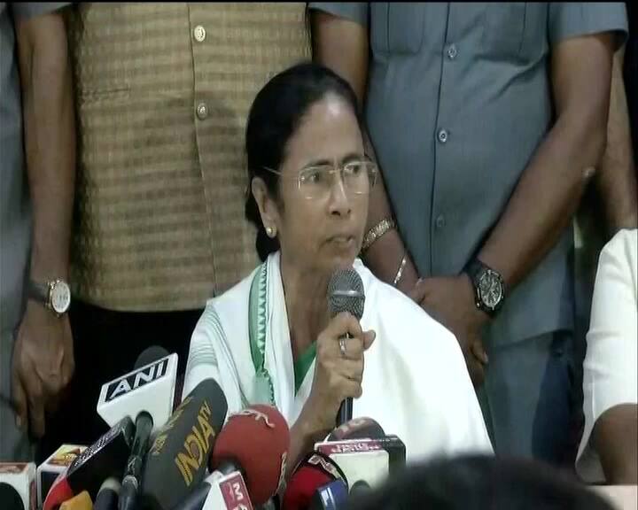 केजरीवाल के समर्थन में आए चार राज्यों के सीएम, कहा-दिल्ली में संवैधानिक संकट