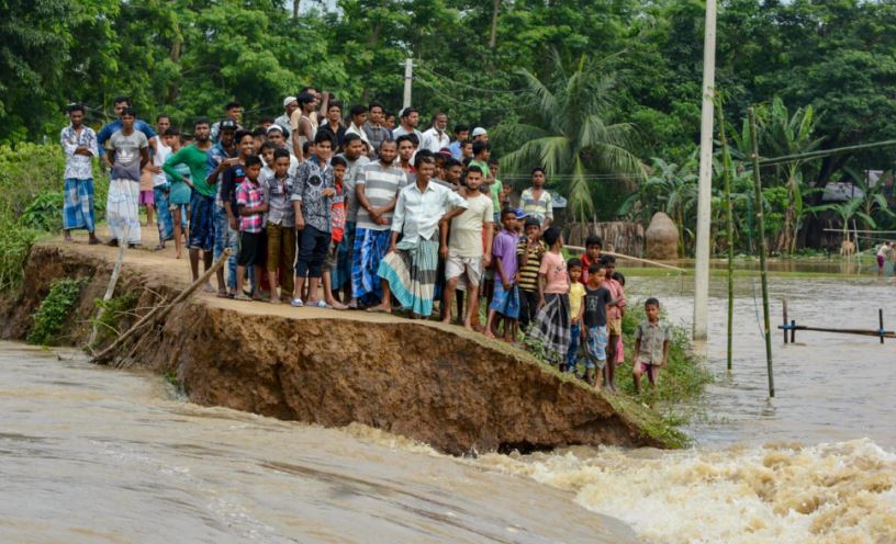 बाढ़ से बेहाल पूर्वोत्तर के राज्य असम त्रिपुरा और मणिपुर, अब तक 17 की मौत