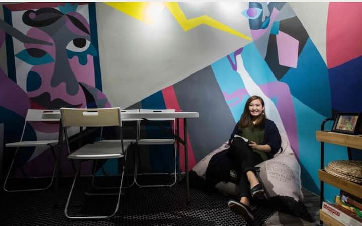 सरकार आर्टिफिशियल द्वीपों के बारें में भी सोच रही है और इसमें बनने वाले पार्कों को भी देश में बने पार्क की तरह ही बनाया जाएगा. डिजाइनर भी अपने कॉन्सेप्ट को आगे बढ़ाते हुए कंक्रीट पाइप्स और घरों को शिपिंग कंटेनरों के रूप में बनाने पर विचार कर रहे हैं. (तस्वीर: एफपी)