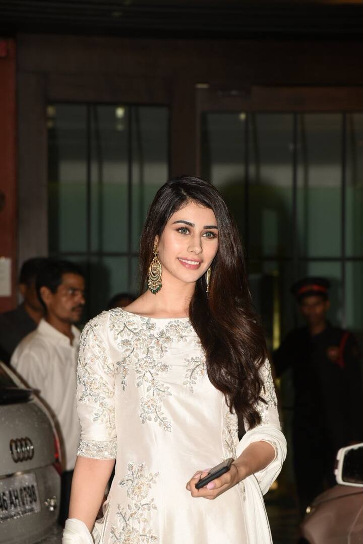 बता दें कि 'लवरात्री' वरीना हुसैन की भी बॉलीवुड डेब्यू फिल्म है. (तस्वीर: मानव मंगलानी)