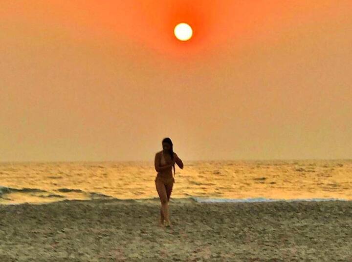 इस साल तनिषा टीवी शो 'एंटरटेंमेंट की रात' में गेस्ट अपीयरेंस के तौर पर दिखेंगी. (तस्वीर: इंस्टाग्राम)