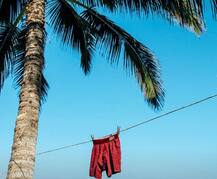 अंडरगारमेंन्ट्स धोने से पहले जान लें ये बातें, हो सकता है इंफेक्शन