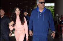 एयरपोर्ट पर पापा बोनी कपूर के साथ नज़र आईं जाह्नवी और खुशी कपूर, देखें तस्वीरें