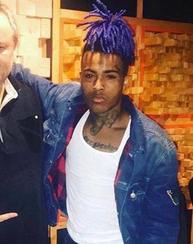 एक गवाह ने सेलिब्रिटी न्यूज वेबसाइट 'टीएमजेड' को बताया कि मोटरसाइकिल डीलरशिप के बाहर कई राउंड गोलियां चली. फोटोः इंस्टाग्राम