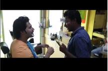 VIDEO: \'सुई धागा\' के प्रमोशन के चक्कर में साइकिल पर सवाल होकर लोकल सैलून पहुंचे वरुण धवन