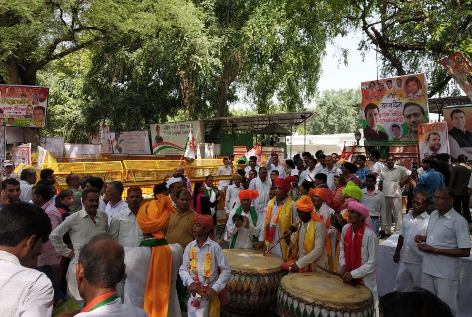 कांग्रेस अध्यक्ष बनने के बाद राहुल गांधी का पहला जन्मदिन, 'लो-प्रोफाइल' रहा इवेंट