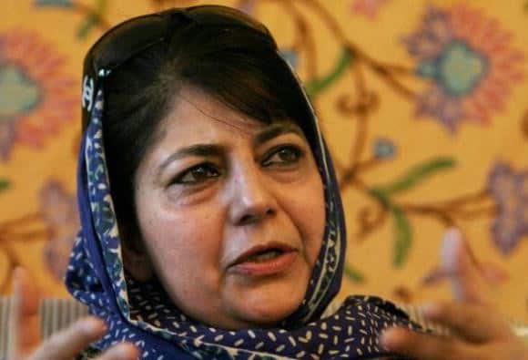 how mehbooba mufti failed to keep alliance with bjp जम्मू कश्मीर: आखिर महबूबा मुफ्ती से चूक कहां हो गई?
