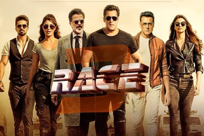 ईद पर रिलीज हुई सलमान खान की फिल्म 'रेस 3' का दर्शकों को काफी बेसब्री से इंतजार था. लेकिन फिल्म के रिलीज होने के बाद जहां ट्रेड एनालिस्ट्स ने इस फिल्म को खराब रेटिंग से नवाजा. वहीं सोशल मीडिया पर भी दर्शकों ने फिल्म देखने के बाद बेहद खराब रिएक्शंस दिए. इन सबके बाद भी ये फिल्म बॉक्स ऑफिस पर कई सारे रिकॉर्ड बनाने में कामयाब रही है. इस फिल्म ने चार दिनों में 120.71 करोड़ रुपए अपने नाम कर लिए हैं. आगे की स्लाइड्स में जानिए 'रेस 3' के पांच बड़े रिकॉर्ड्स: 
