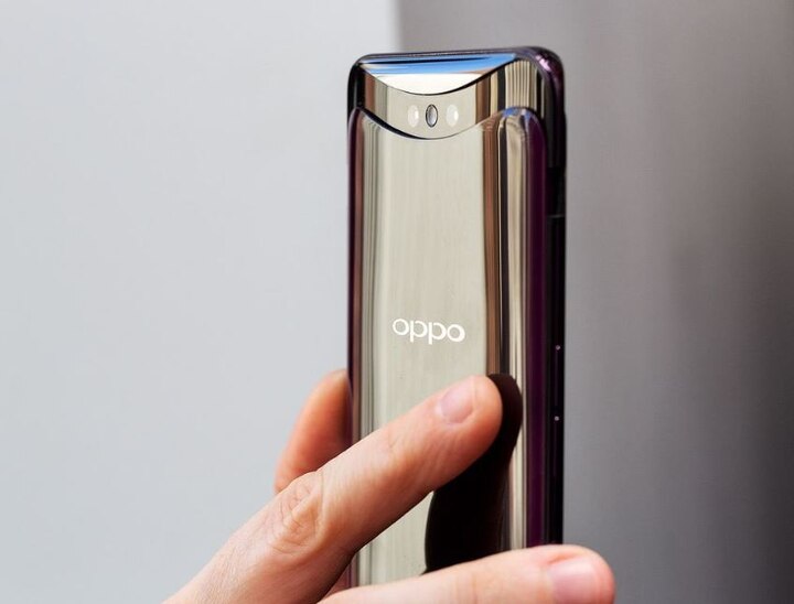 This Oppo smartphone will cost you more than iPhone X ओप्पो के इस स्मार्टफोन की कीमत iPhone X से भी ज्यादा होगी