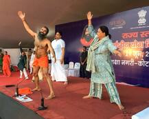 योग दिवस: कोटा में एक लाख से ज्यादा लोगों के साथ योग कर रामदेव ने बनाया वर्ल्ड रिकॉर्ड
