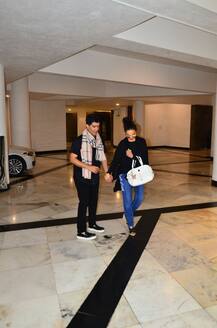 मनीष मल्होत्रा के घर डिनर पर स्पॉट हुईं रेखा, लंबे समय बाद वेस्टर्न लुक में आईं नजर