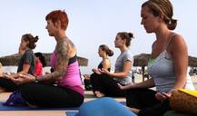 अंतर्राष्ट्रीय योग दिवस: ये योग आसन तनाव को दूर करने के साथ ही देंगे छरहरी काया