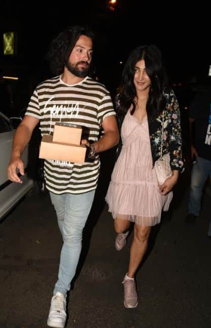 बता दें कि श्रुति के पिता कमल साउथ के जाने-माने सुपरस्टार हैं.  (तस्वीर: मानव मंगलानी)