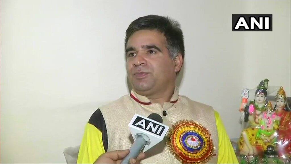 Pakistani terrorists allegedly threaten to kill J&K BJP Head Ravinder Raina पाकिस्तानी आतंकियों ने जम्मू-कश्मीर BJP के अध्यक्ष रैना को दी जान से मारने की धमकी