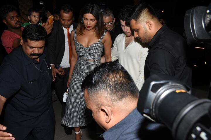 इसके बाद निक ने भाइयों के साथ मिलकर जोनास ब्रदर्स के नाम से बैंड बनाया. इस बैंड ने अपना डेब्यू स्टुडियो एलबम It's About Time रिलीज किया. (तस्वीर: मानव मंगलानी)