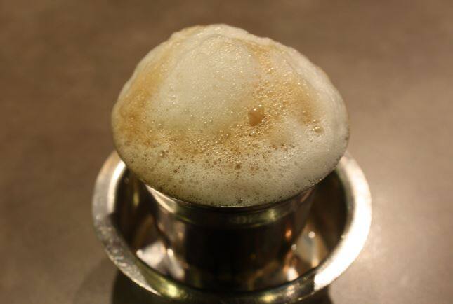 यह दिल के दौरे या मायोकांड्रियल इंफ्राक्शन के बाद दिल की सभी पेशियों के लिए महत्वपूर्ण है और यह सब सिर्फ चार कप कॉफी पीने से व्यक्ति में होता है. (तस्वीर: गूगल फ्री इमेज)