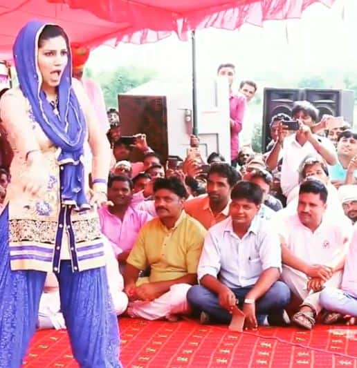 बता दें कि वो टीवी रियलिटी शो 'बिग बॉस-11' का हिस्सा भी रही हैं. (तस्वीर: इंस्टाग्राम)