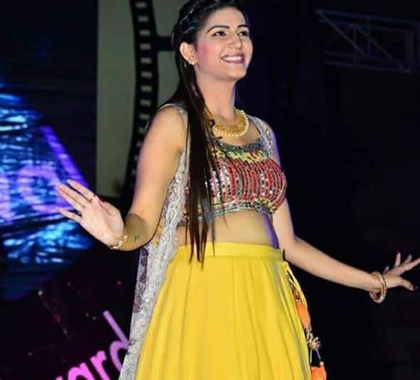 उनके जीवन में साल 2016 में ऐसा वक्त भी आया जब उनके चरित्र को लेकर सवाल उठने लगे थे तब उन्होंने जहर खाने की कोशिश की थी. (तस्वीर: इंस्टाग्राम) 