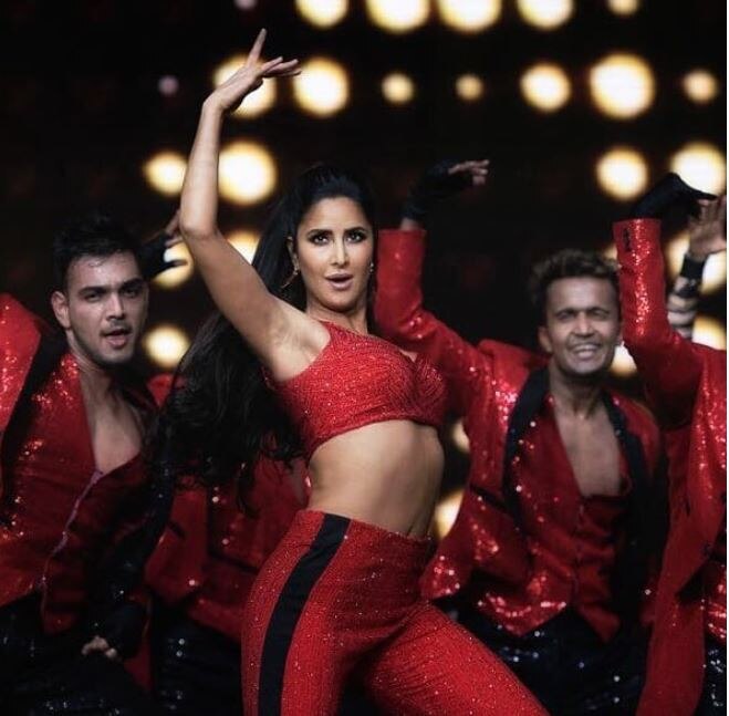 DA-BANGG TOUR ATLANTA: Katrina kaif hot performance on stage ,see video DA-BANGG TOUR: ‘शीला की जवानी’ गाने पर कैटरीना ने जमाया रंग, स्टेज पर जमकर लगाए ठुमके, देखें वीडियो